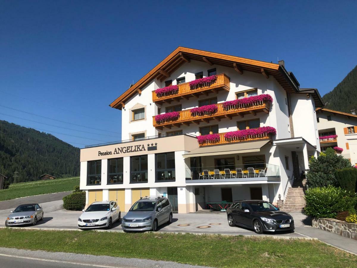 Pension Angelika Pettneu am Arlberg Exterior photo