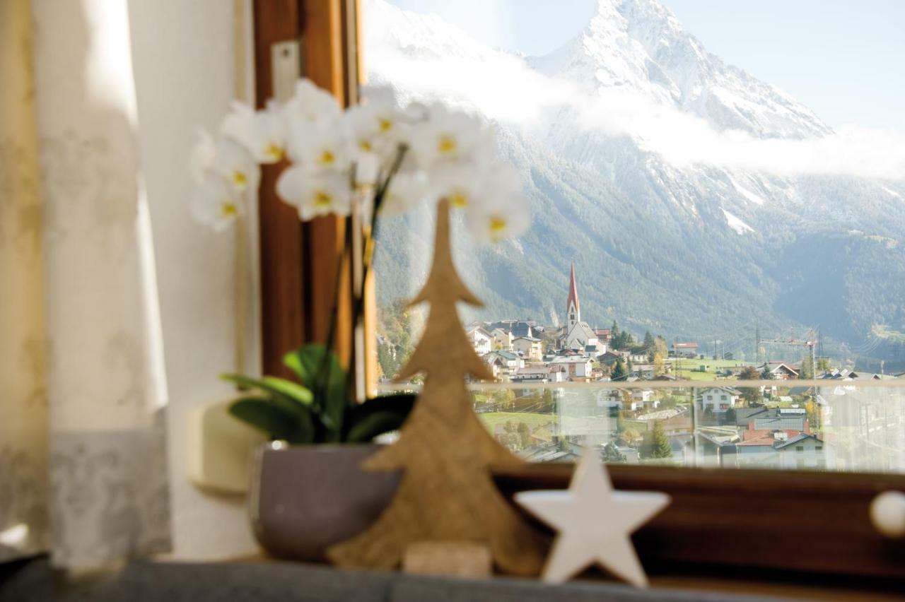 Pension Angelika Pettneu am Arlberg Exterior photo