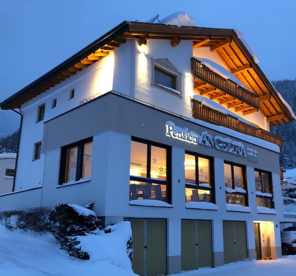 Pension Angelika Pettneu am Arlberg Exterior photo